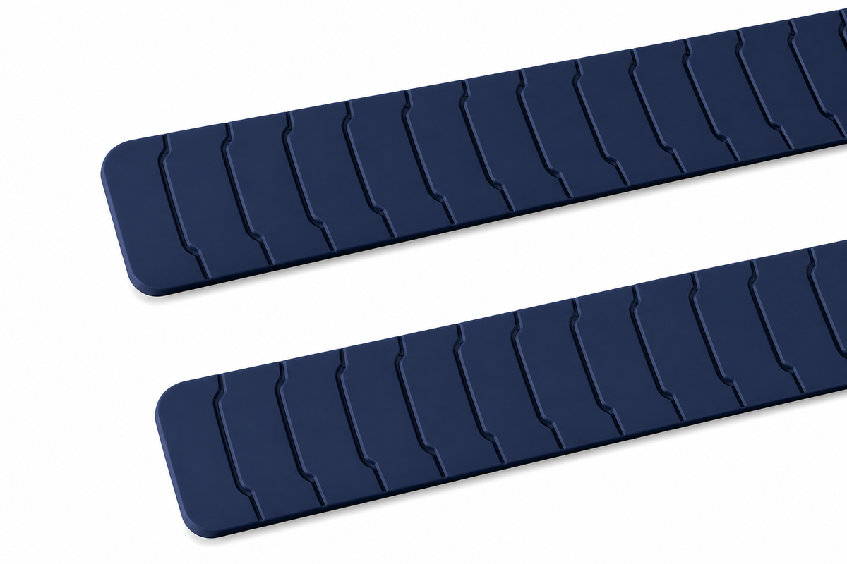 Armour Silicone Magnetic Apple Strap