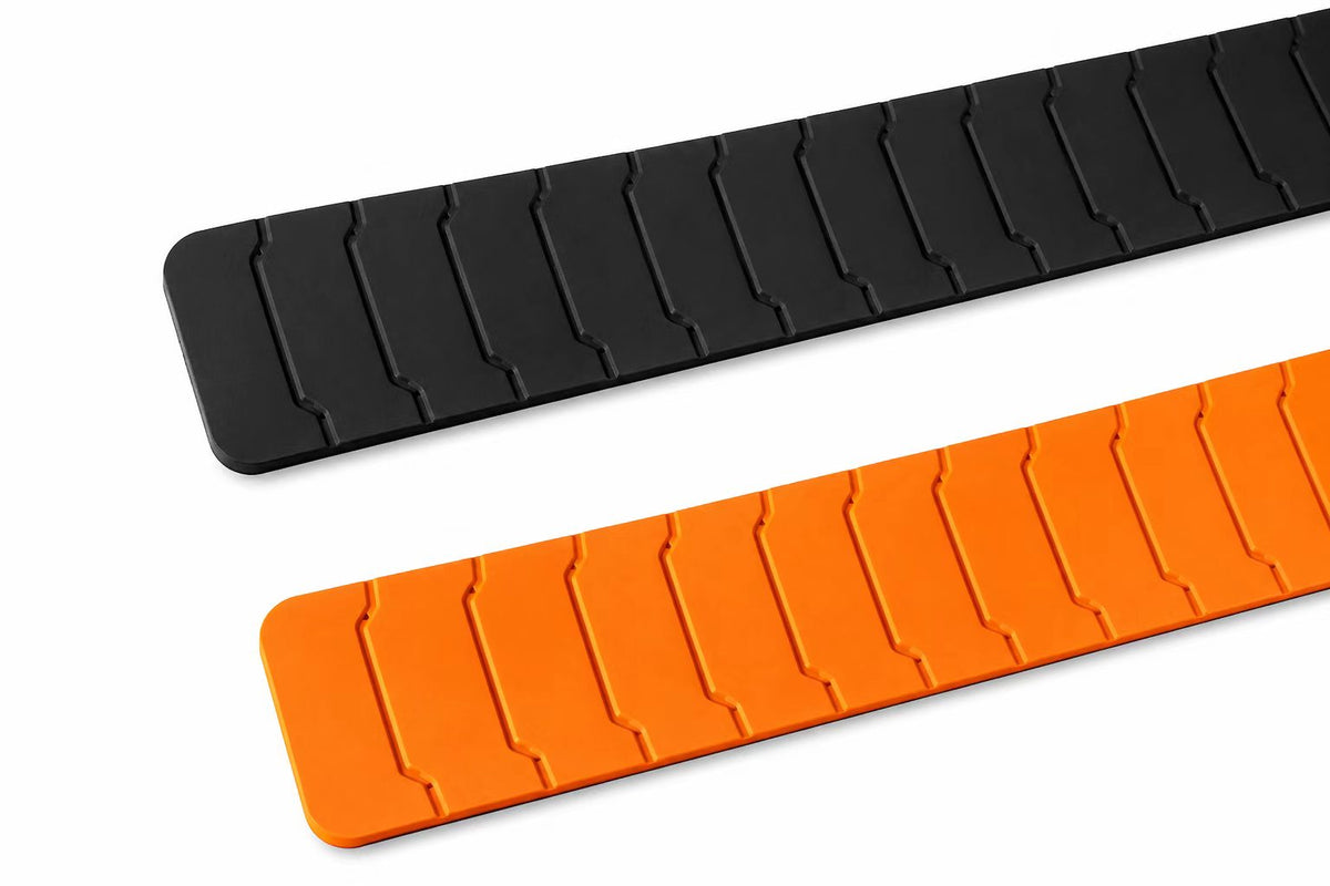 Armour Silicone Magnetic Apple Strap